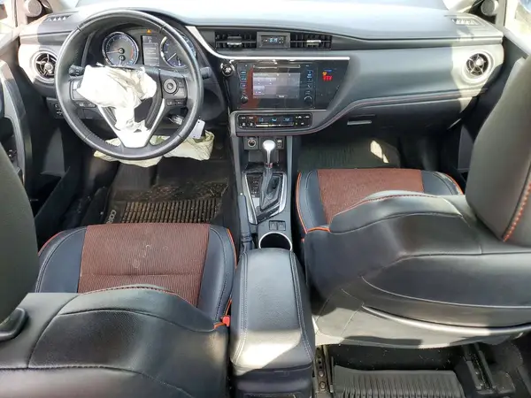 2T1BURHE4JC047167 2018 TOYOTA COROLLA - Image 8