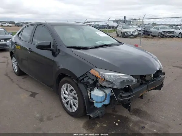 2T1BURHE4JC047279 2018 TOYOTA COROLLA - Image 1