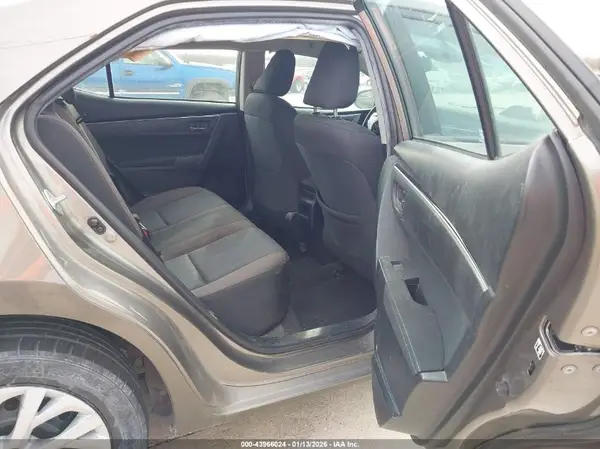 2T1BURHE4JC053065 2018 TOYOTA COROLLA - Image 8