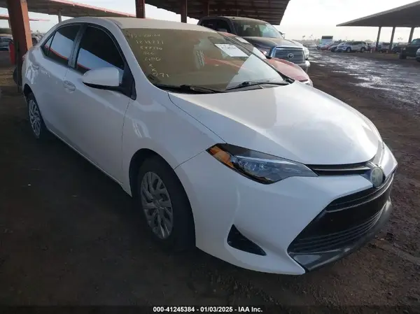2T1BURHE4JC053406 2018 TOYOTA COROLLA - Image 1