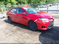 2T1BURHE4JC053986 2018 TOYOTA COROLLA