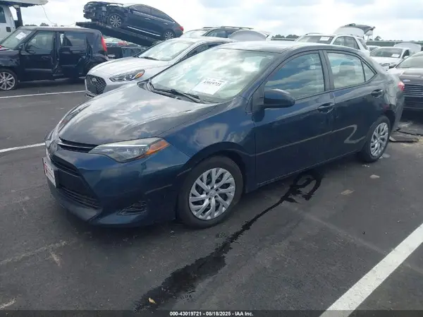 2T1BURHE4JC056399 2018 TOYOTA COROLLA - Image 2
