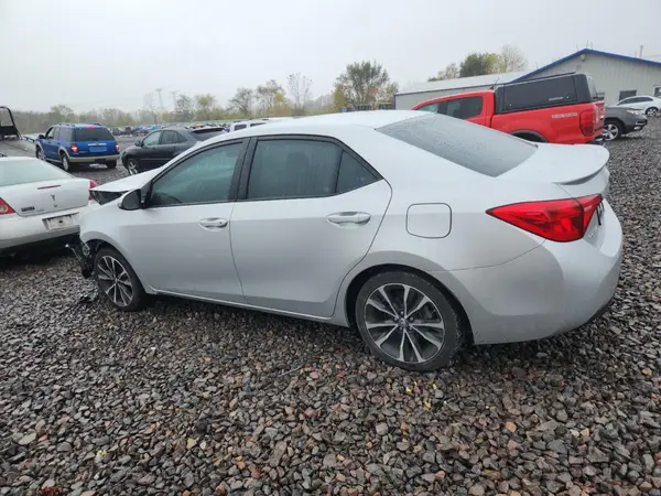 2T1BURHE4JC057360 2018 TOYOTA COROLLA - Image 2