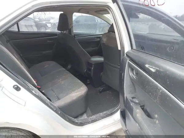 2T1BURHE4JC057813 2018 TOYOTA COROLLA - Image 8