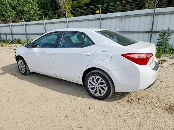 2T1BURHE4JC061568 2018 TOYOTA COROLLA - Image 2