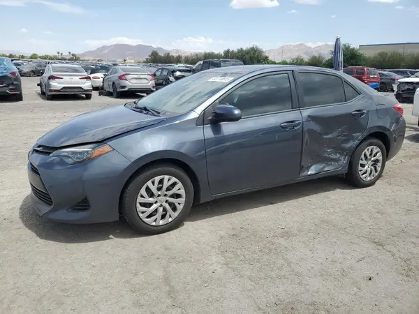 2T1BURHE4JC062428 2018 TOYOTA COROLLA - Image 1