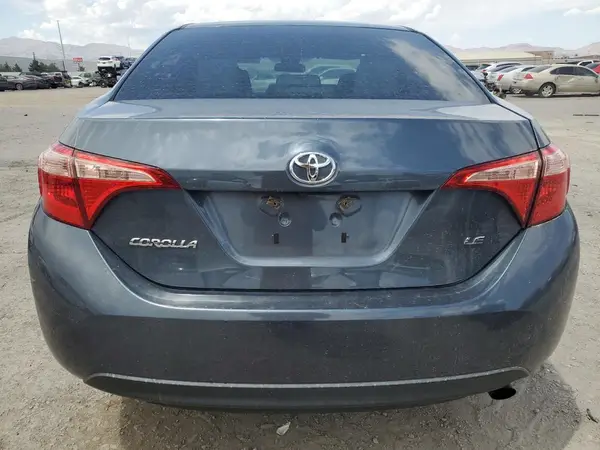 2018 TOYOTA COROLLA auction photo 6