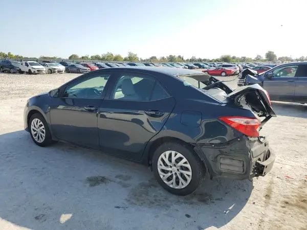 2T1BURHE4JC063675 2018 TOYOTA COROLLA - Image 2