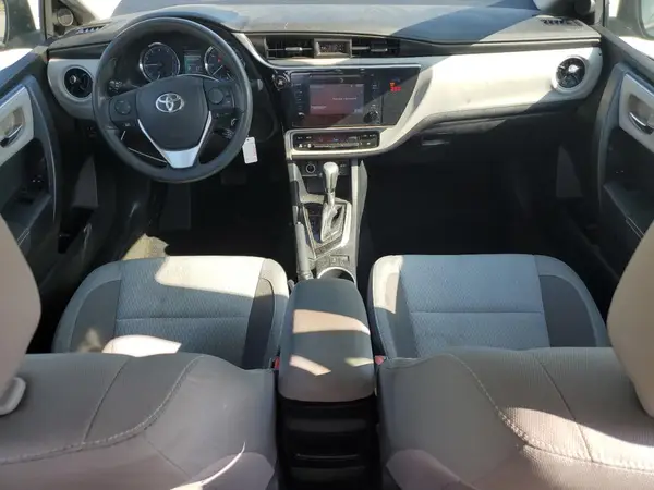 2T1BURHE4JC063675 2018 TOYOTA COROLLA - Image 8