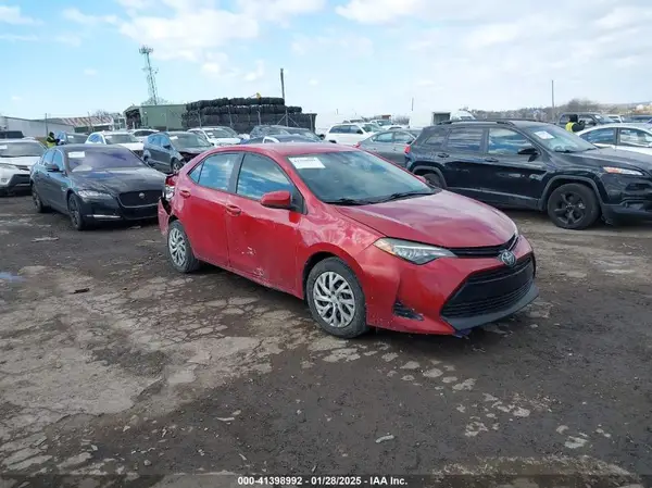 2T1BURHE4JC063966 2018 TOYOTA COROLLA - Image 1