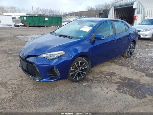 2T1BURHE4JC064633 2018 TOYOTA COROLLA - Image 2