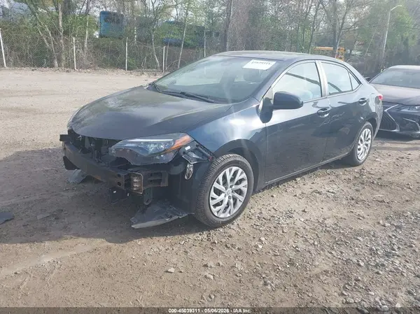 2T1BURHE4JC064664 2018 TOYOTA COROLLA - Image 2
