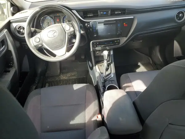 2T1BURHE4JC065863 2018 TOYOTA COROLLA - Image 8