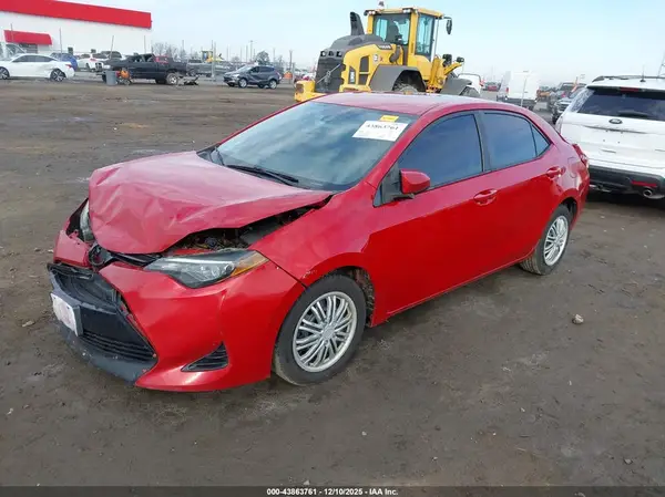 2T1BURHE4JC066169 2018 TOYOTA COROLLA - Image 2