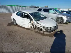 2T1BURHE4JC066477 2018 TOYOTA COROLLA