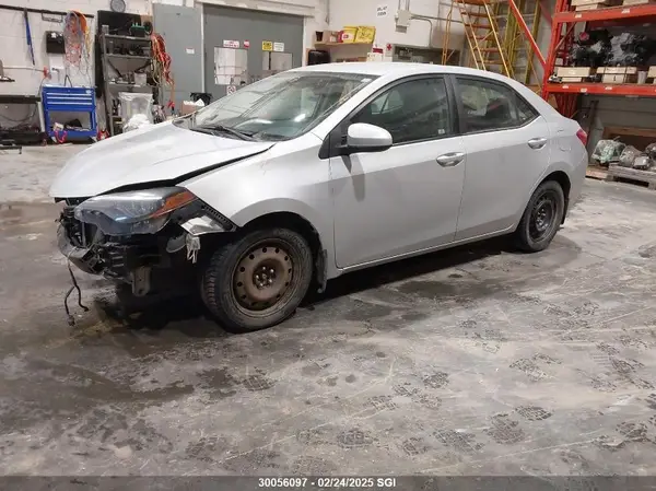 2T1BURHE4JC067354 2018 TOYOTA COROLLA - Image 2