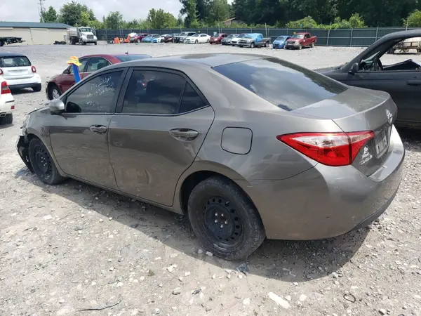 2T1BURHE4JC068360 2018 TOYOTA COROLLA - Image 2
