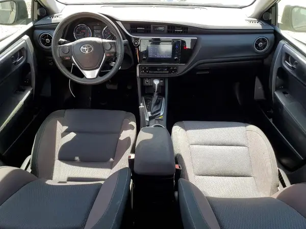 2T1BURHE4JC070058 2018 TOYOTA COROLLA - Image 8