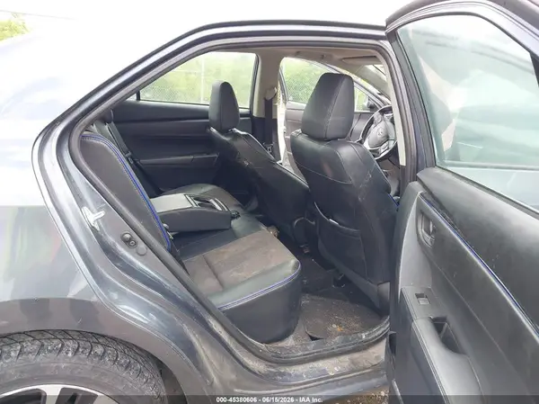 2T1BURHE4JC070478 2018 TOYOTA COROLLA - Image 8