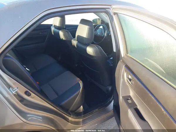 2T1BURHE4JC071811 2018 TOYOTA COROLLA - Image 8