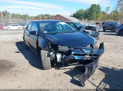 2T1BURHE4JC073574 2018 TOYOTA COROLLA