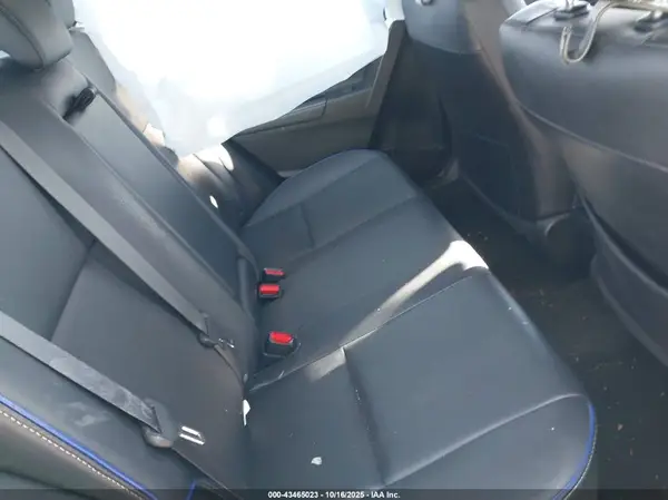 2T1BURHE4JC073574 2018 TOYOTA COROLLA - Image 8