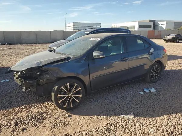 2T1BURHE4JC073767 2018 TOYOTA COROLLA - Image 1