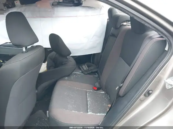 2T1BURHE4JC074756 2018 TOYOTA COROLLA - Image 8