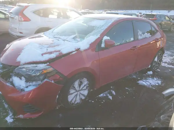 2T1BURHE4JC082503 2018 TOYOTA COROLLA - Image 2