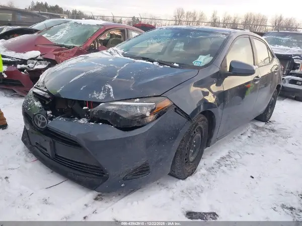 2T1BURHE4JC082596 2018 TOYOTA COROLLA - Image 2