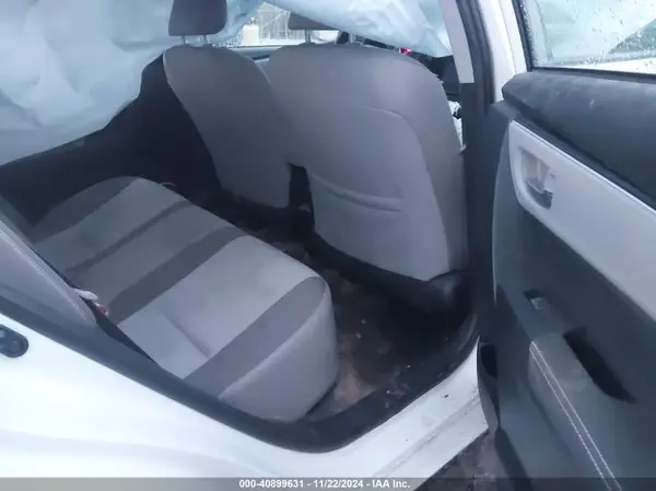 2T1BURHE4JC087300 2018 TOYOTA COROLLA - Image 8