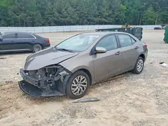2T1BURHE4JC088219 2018 TOYOTA COROLLA
