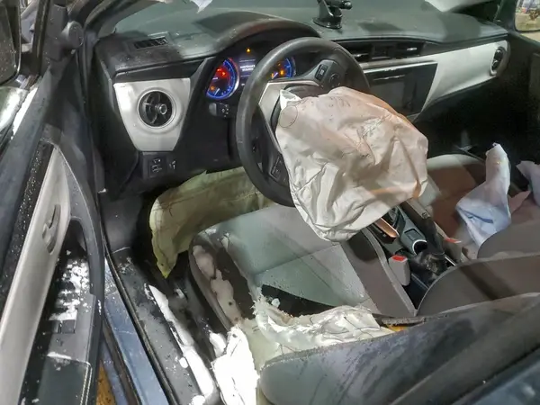 2T1BURHE4JC090052 2018 TOYOTA COROLLA - Image 8