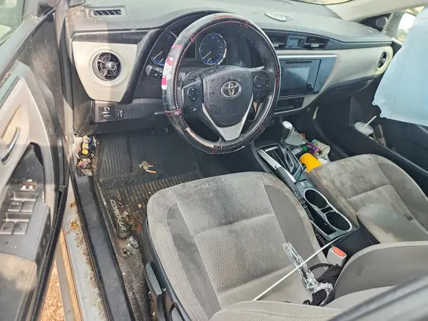 2T1BURHE4JC097101 2018 TOYOTA COROLLA - Image 8