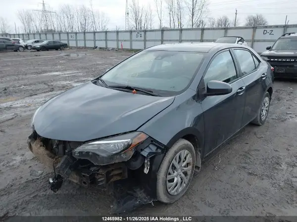 2T1BURHE4JC101132 2018 TOYOTA COROLLA - Image 2