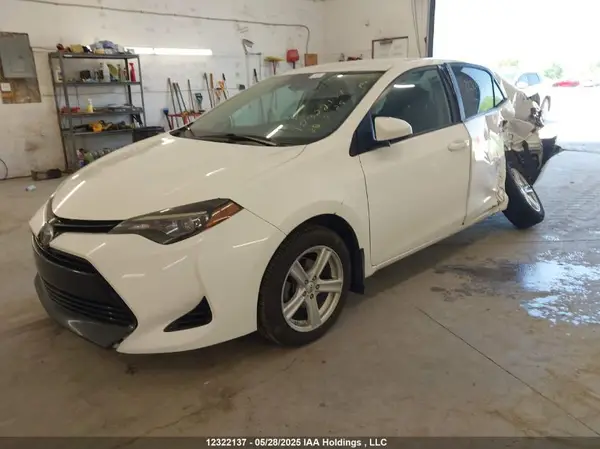 2T1BURHE4JC101468 2018 TOYOTA COROLLA - Image 2
