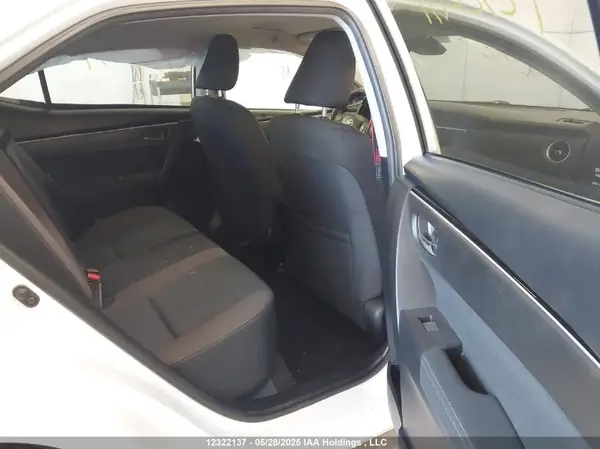 2T1BURHE4JC101468 2018 TOYOTA COROLLA - Image 8
