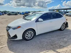 2T1BURHE4JC104113 2018 TOYOTA COROLLA