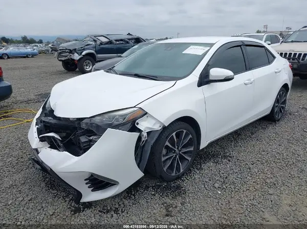 2T1BURHE4JC104659 2018 TOYOTA COROLLA - Image 2