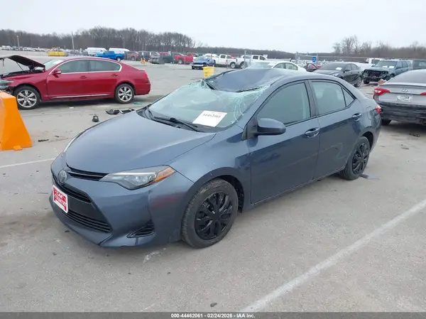 2T1BURHE4JC106234 2018 TOYOTA COROLLA - Image 2