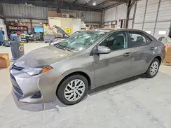 2T1BURHE4JC109733 2018 TOYOTA COROLLA