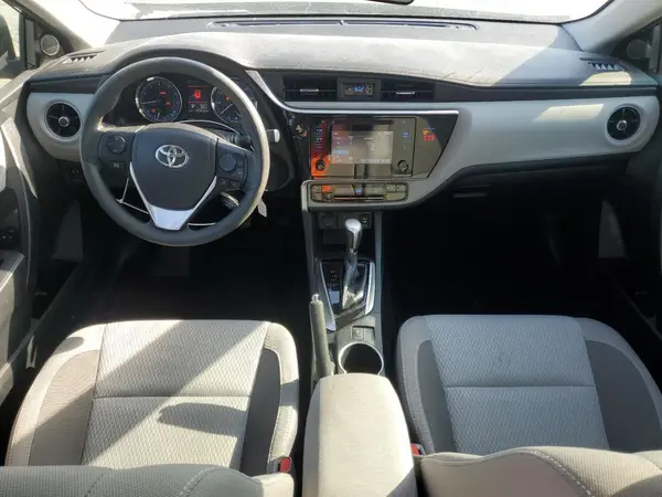 2T1BURHE4JC111157 2018 TOYOTA COROLLA - Image 8