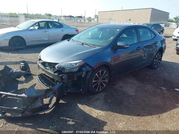 2T1BURHE4JC111837 2018 TOYOTA COROLLA - Image 2