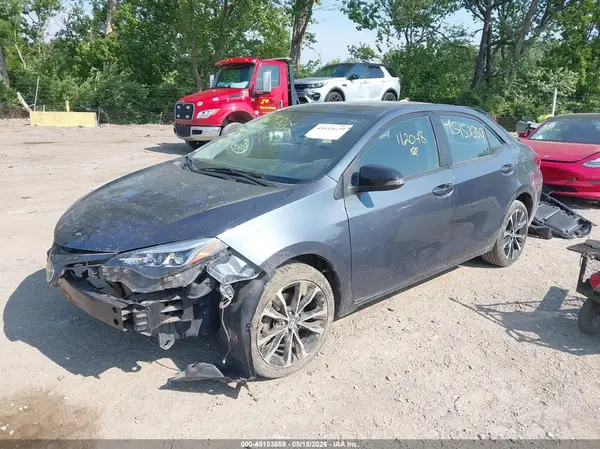 2T1BURHE4JC112048 2018 TOYOTA COROLLA - Image 2