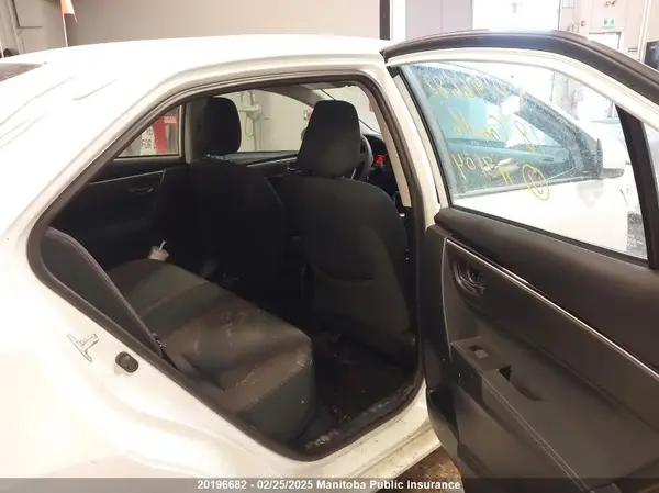 2T1BURHE4JC113104 2018 TOYOTA COROLLA - Image 8