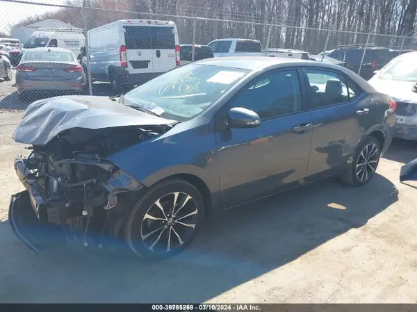 2T1BURHE4JC114821 2018 TOYOTA COROLLA - Image 2
