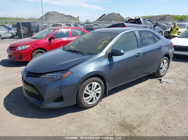 2T1BURHE4JC117556 2018 TOYOTA COROLLA - Image 2