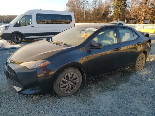 2T1BURHE4JC117573 2018 TOYOTA COROLLA - Image 1