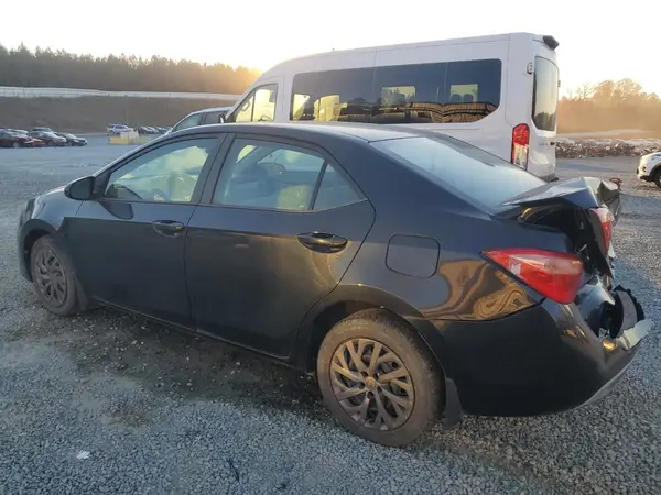 2T1BURHE4JC117573 2018 TOYOTA COROLLA - Image 2