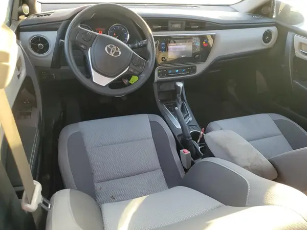 2T1BURHE4JC117573 2018 TOYOTA COROLLA - Image 8